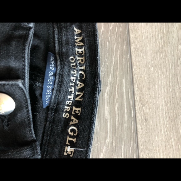 American eagle black stretchy jeans. - Picture 2 of 4